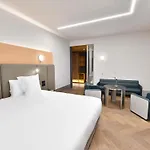 Palazzo Tirso Mgallery מלון קליארי